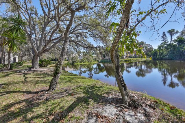 635 WOODLAWN DRIVE 635, Bradenton, FL 34210