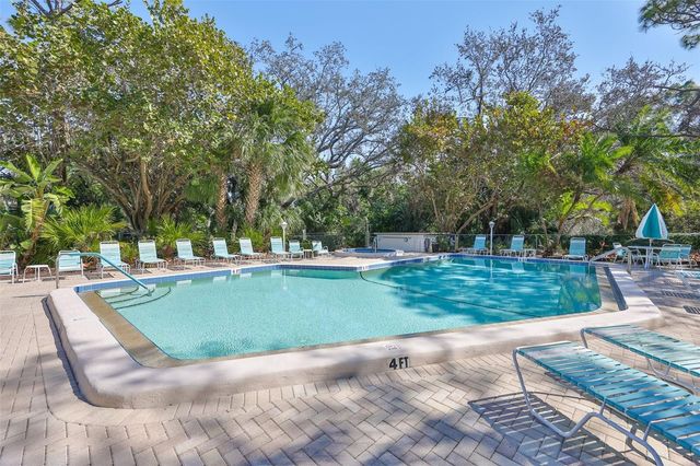 635 WOODLAWN DRIVE 635, Bradenton, FL 34210