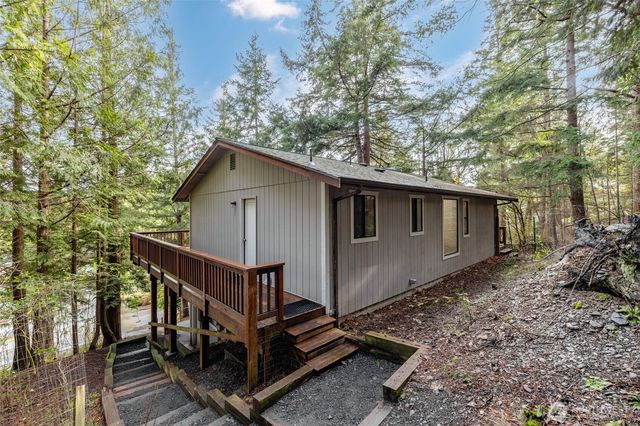 629 Shushwap Lane, La Conner, WA 98257