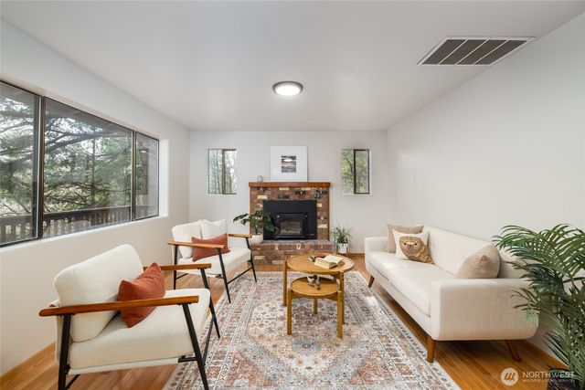 629 Shushwap Lane, La Conner, WA 98257