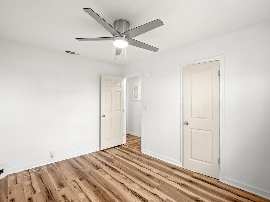 Image 19 of property listing at 1315 N 8th Street, Fresno, CA 93703