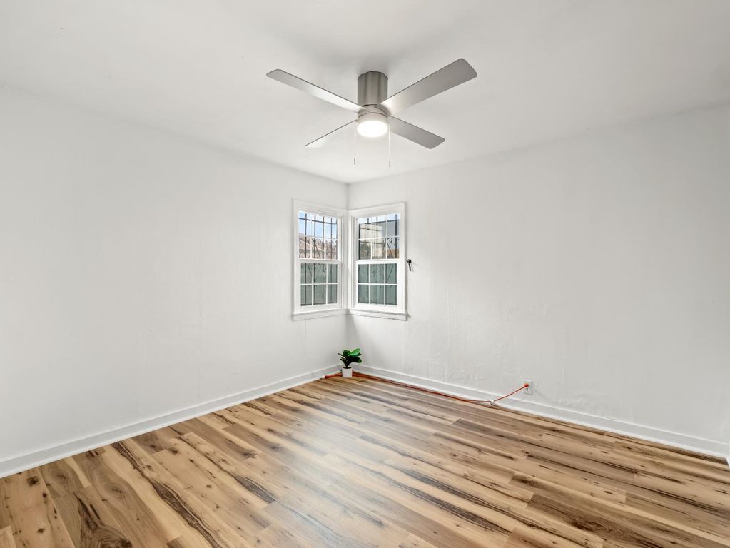 Image 24 of property listing at 1315 N 8th Street, Fresno, CA 93703