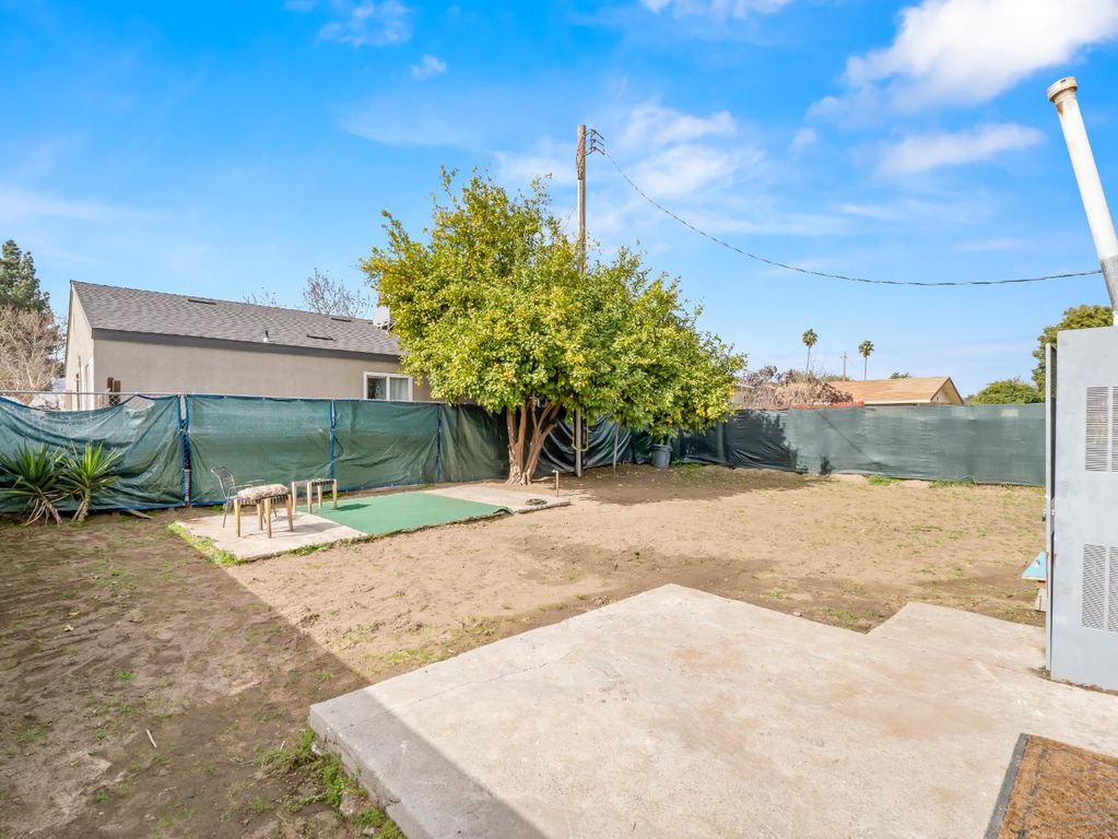 Image 28 of property listing at 1315 N 8th Street, Fresno, CA 93703
