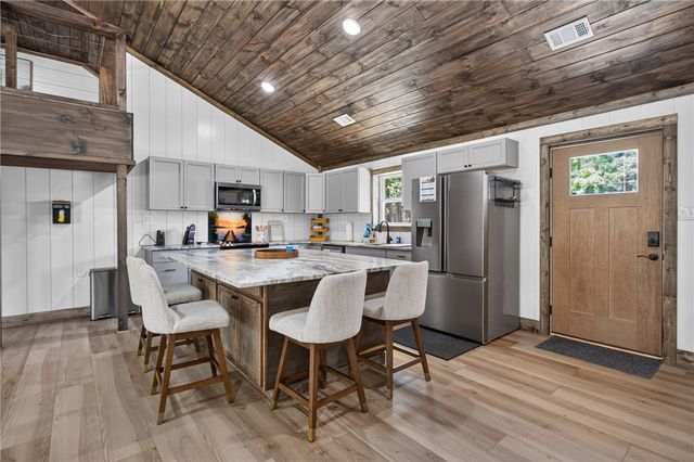 155 Joann Circle, Fair Play, SC 29643