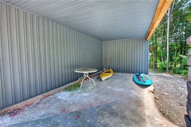 155 Joann Circle, Fair Play, SC 29643