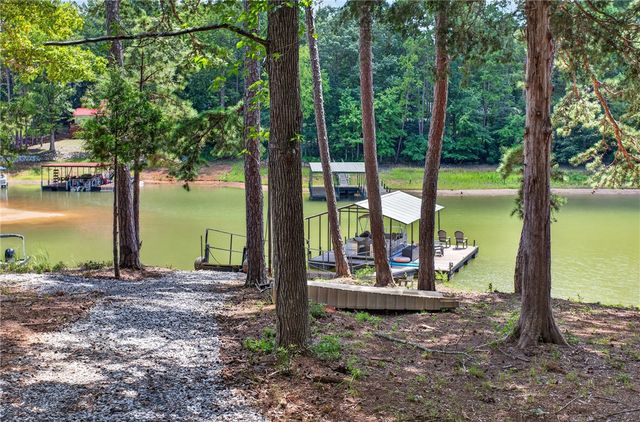 155 Joann Circle, Fair Play, SC 29643
