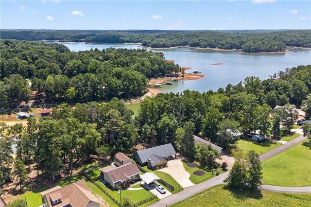 155 Joann Circle, Fair Play, SC 29643