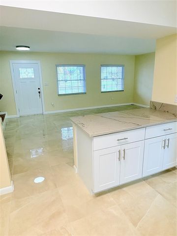 4725 SOAPSTONE DRIVE, Tampa, FL 33615