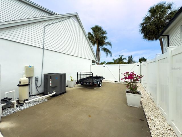 4725 SOAPSTONE DRIVE, Tampa, FL 33615