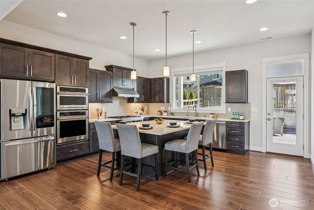 1412 Westridge Way NE, Issaquah, WA 98029