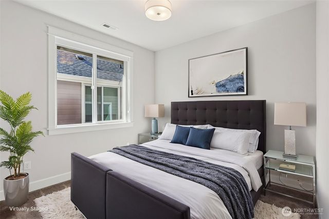 1412 Westridge Way NE, Issaquah, WA 98029