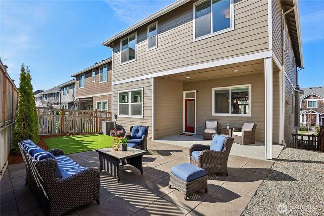 1412 Westridge Way NE, Issaquah, WA 98029