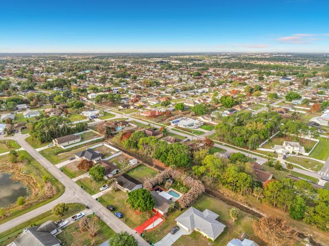 534 NW Kingston Street, Port St. Lucie, Port St Lucie, FL 34983