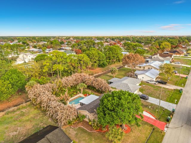 534 NW Kingston Street, Port St. Lucie, Port St Lucie, FL 34983