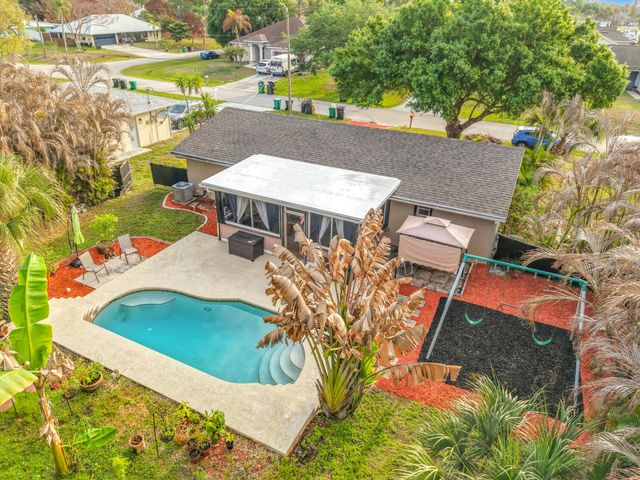 534 NW Kingston Street, Port St. Lucie, Port St Lucie, FL 34983