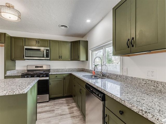 1520 N Hollywood Avenue, Norman, OK 73072