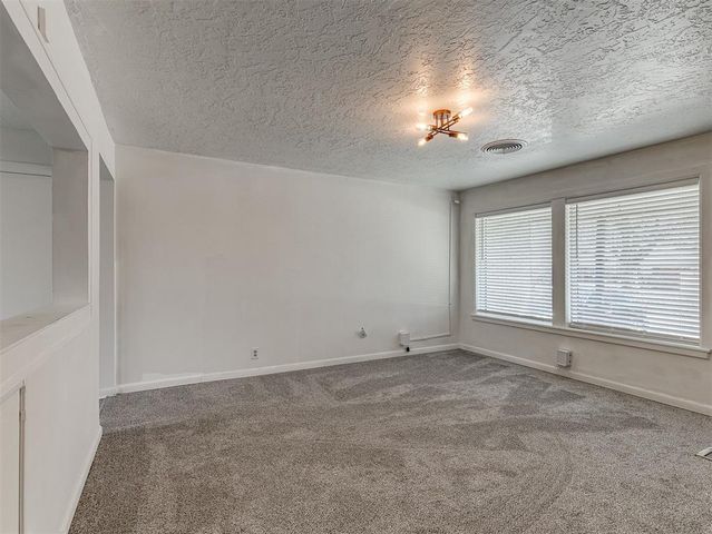 1520 N Hollywood Avenue, Norman, OK 73072