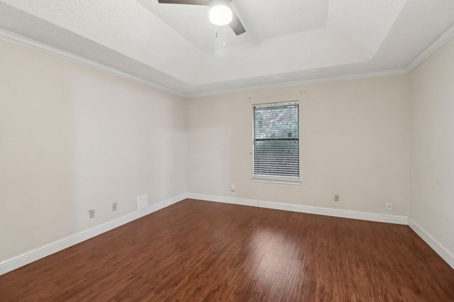 813 Crystal Lane, Crowley, TX 76036