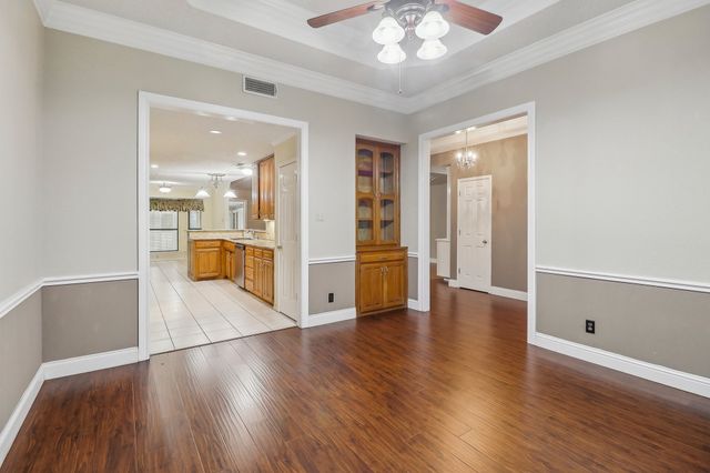 813 Crystal Lane, Crowley, TX 76036