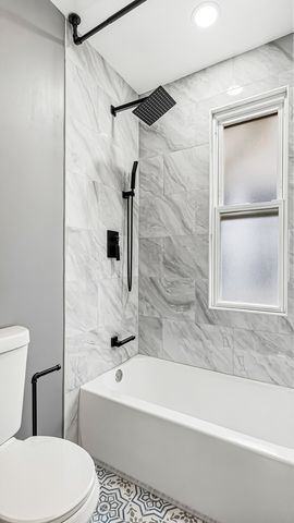 4127 N Richmond Street, Chicago, IL 60618