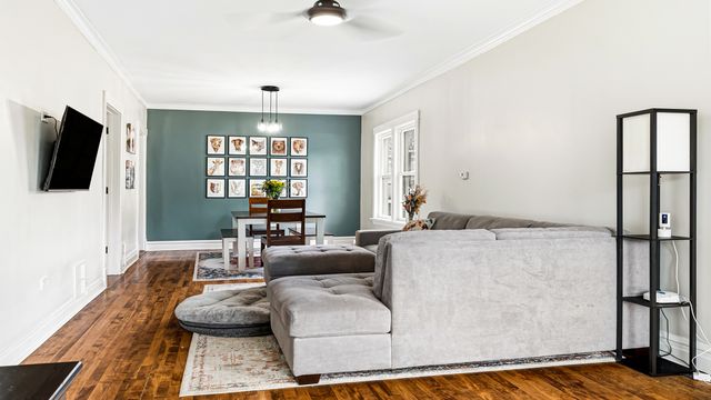 4127 N Richmond Street, Chicago, IL 60618
