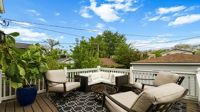 4127 N Richmond Street, Chicago, IL 60618