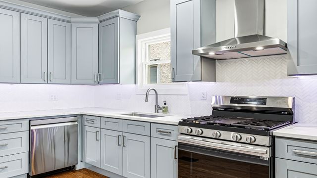 4127 N Richmond Street, Chicago, IL 60618