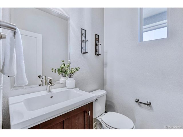 6628 Mariposa St, Denver, CO 80221