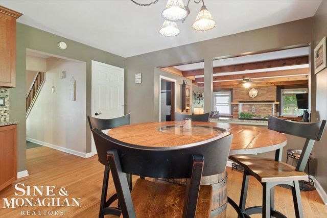 137 E Meldrum Circle, Saint Clair, MI 48079