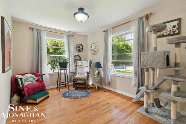 137 E Meldrum Circle, Saint Clair, MI 48079