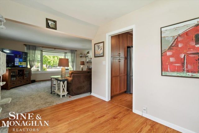 137 E Meldrum Circle, Saint Clair, MI 48079