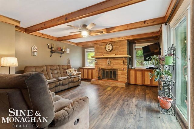 137 E Meldrum Circle, Saint Clair, MI 48079