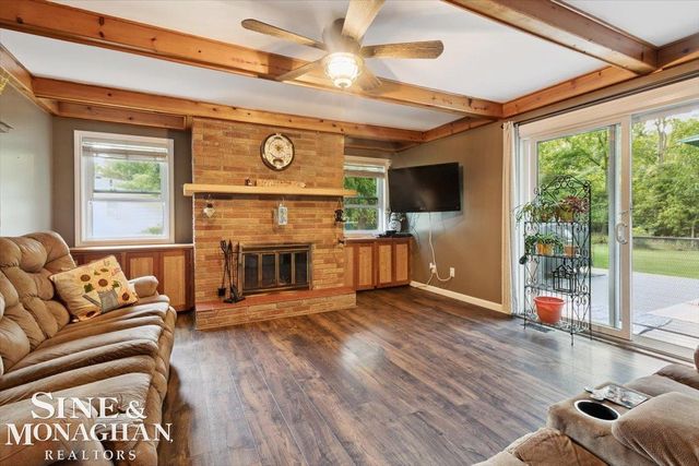 137 E Meldrum Circle, Saint Clair, MI 48079