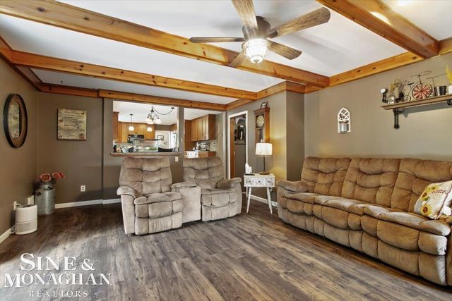 137 E Meldrum Circle, Saint Clair, MI 48079