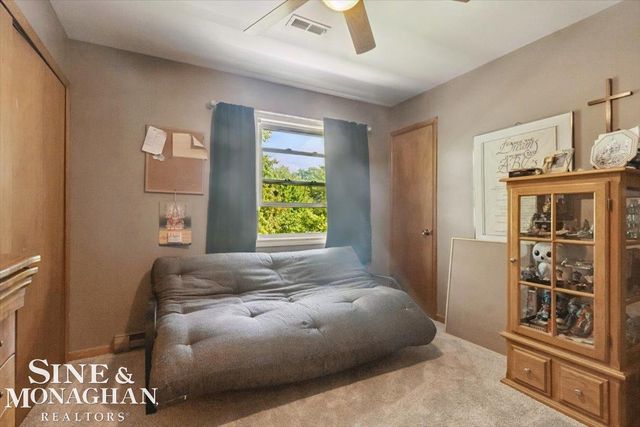 137 E Meldrum Circle, Saint Clair, MI 48079