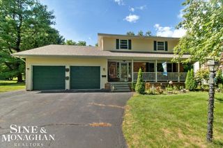 137 E Meldrum Circle, Saint Clair, MI 48079
