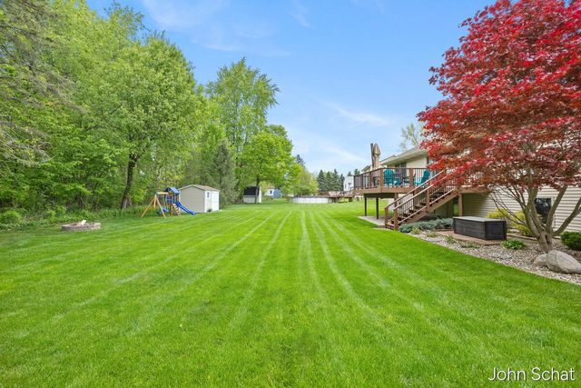 11575 Brookland Drive, Allendale, MI 49401