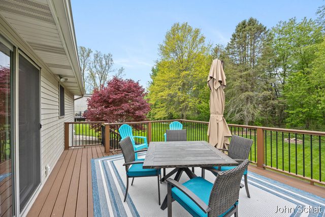11575 Brookland Drive, Allendale, MI 49401