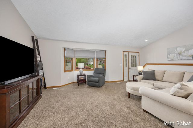 11575 Brookland Drive, Allendale, MI 49401