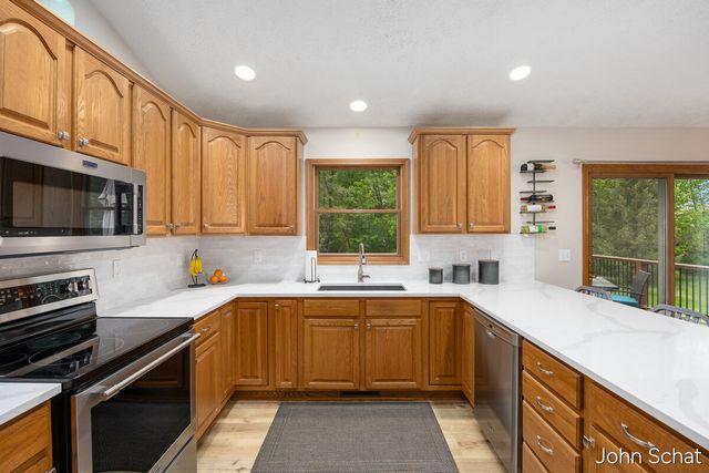 11575 Brookland Drive, Allendale, MI 49401