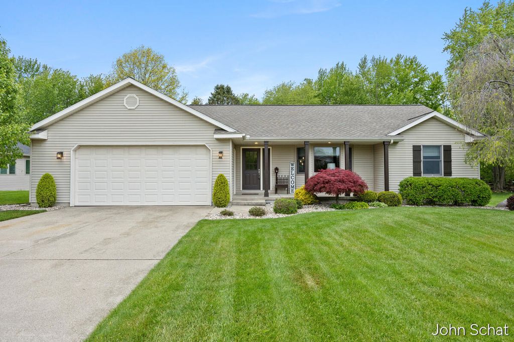 11575 Brookland Drive, Allendale, MI 49401