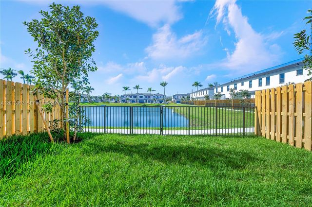 4941 Peacock Way 5838, Dania Beach, FL 33312