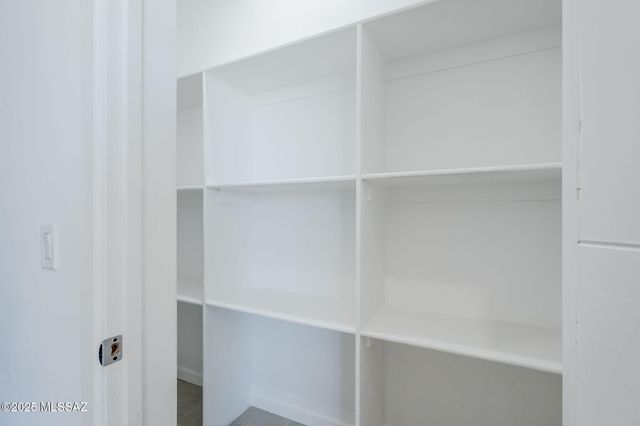 2451 E Old Stone House Trail, Sahuarita, AZ 85629