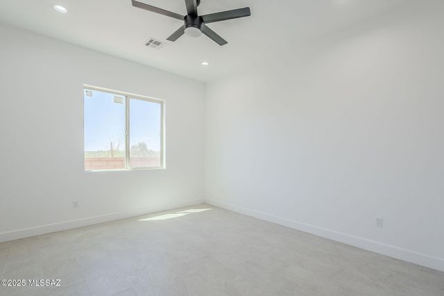 2451 E Old Stone House Trail, Sahuarita, AZ 85629