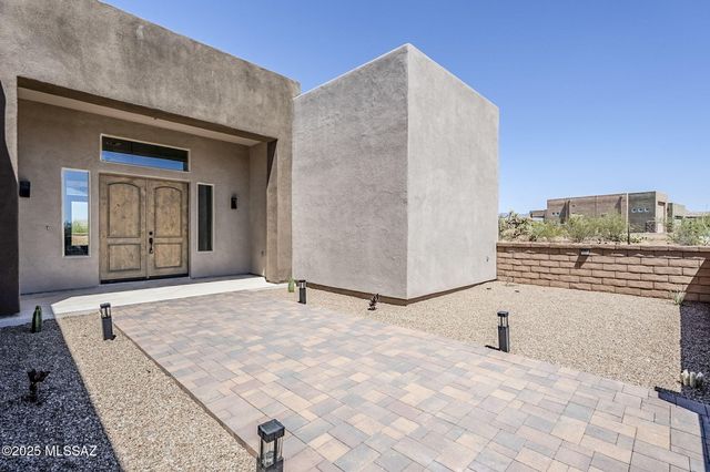 2451 E Old Stone House Trail, Sahuarita, AZ 85629