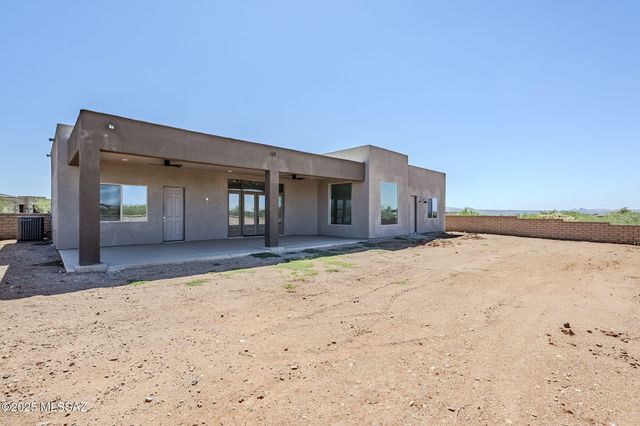 2451 E Old Stone House Trail, Sahuarita, AZ 85629