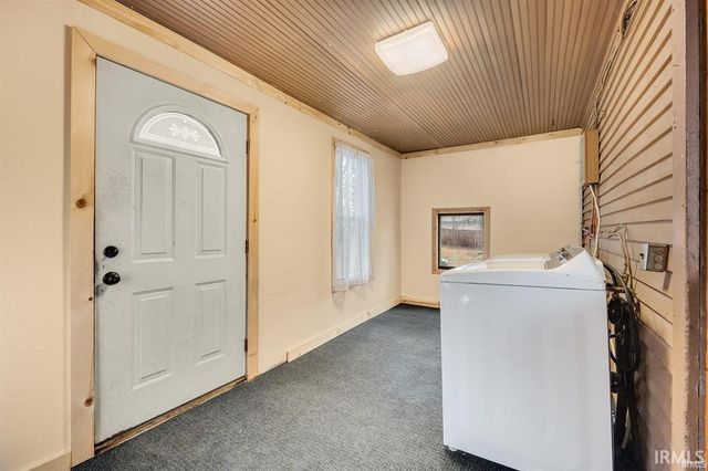 301 E MITCHELL Street, Kendallville, IN 46755