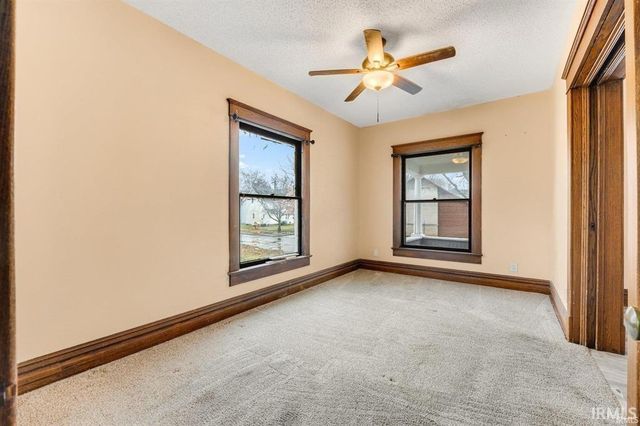 301 E MITCHELL Street, Kendallville, IN 46755