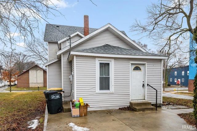 301 E MITCHELL Street, Kendallville, IN 46755