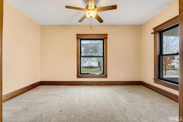 301 E MITCHELL Street, Kendallville, IN 46755